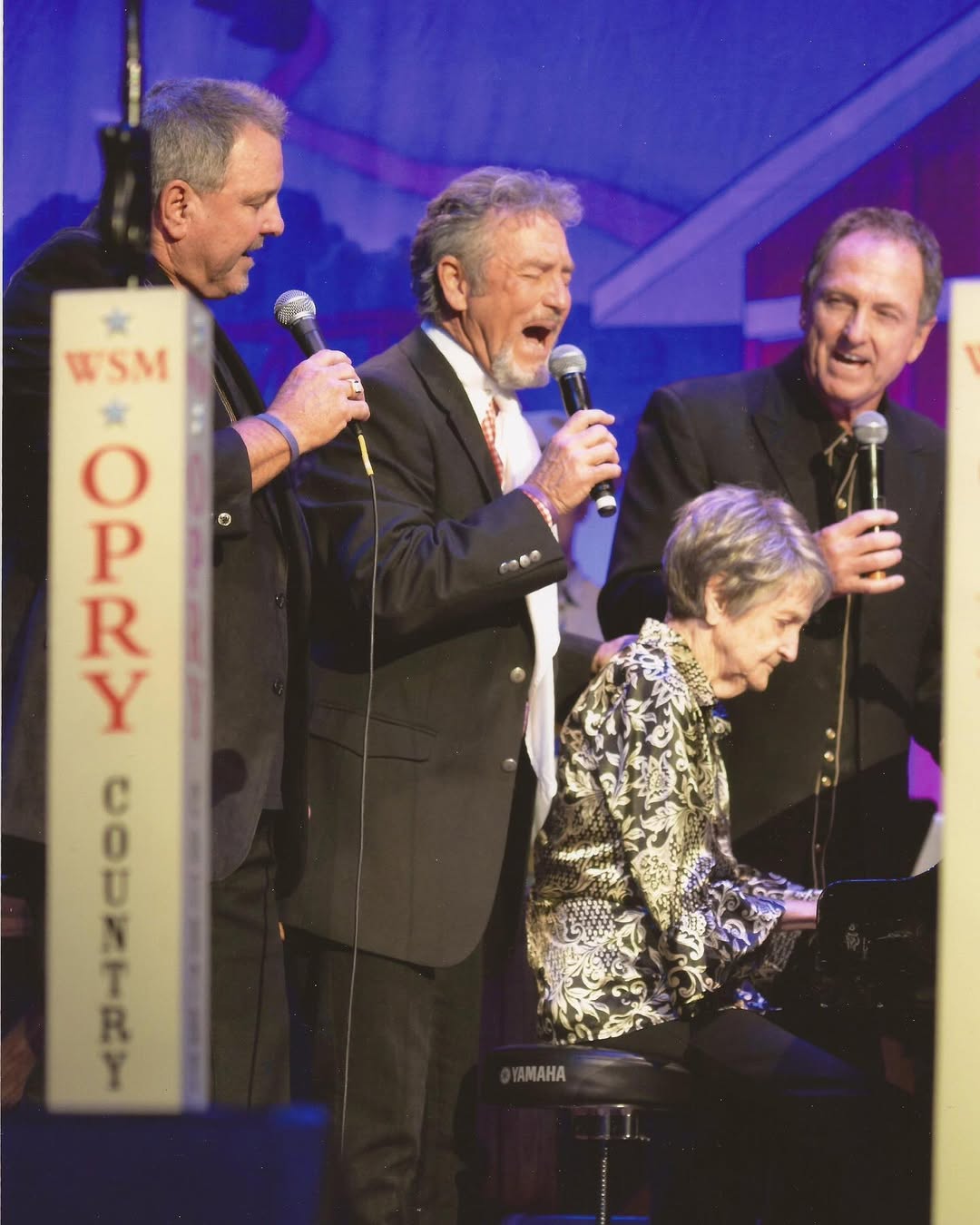 Larry Gatlin & The Gatlin Brothers